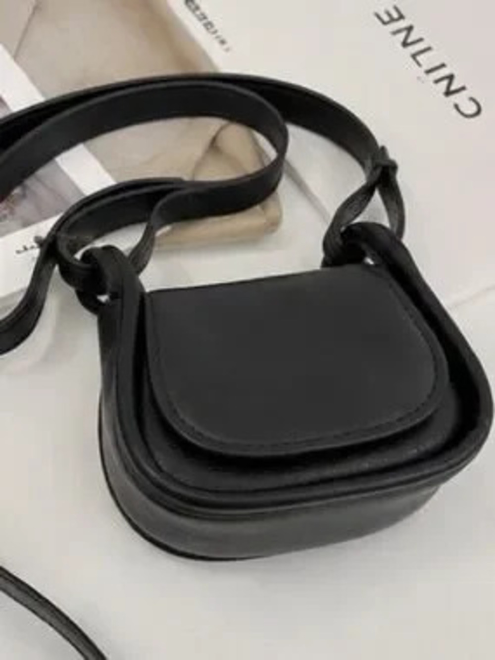 Classic Noir Saddle Crossbody Bag